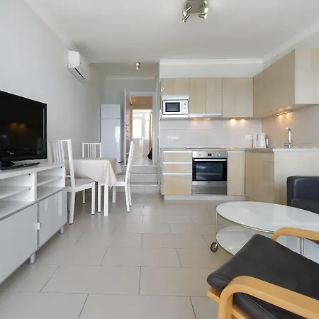 Ocean View Flores I Апартаменты *